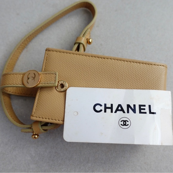 Chanel | Authentic Vintage Leather Phone Holder - Picture 2 of 7